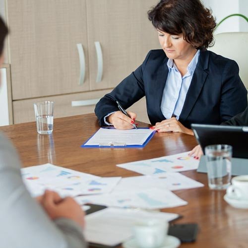 Abogado penalista en Puente Alto Reducción de penas y beneficios intra carcelarios